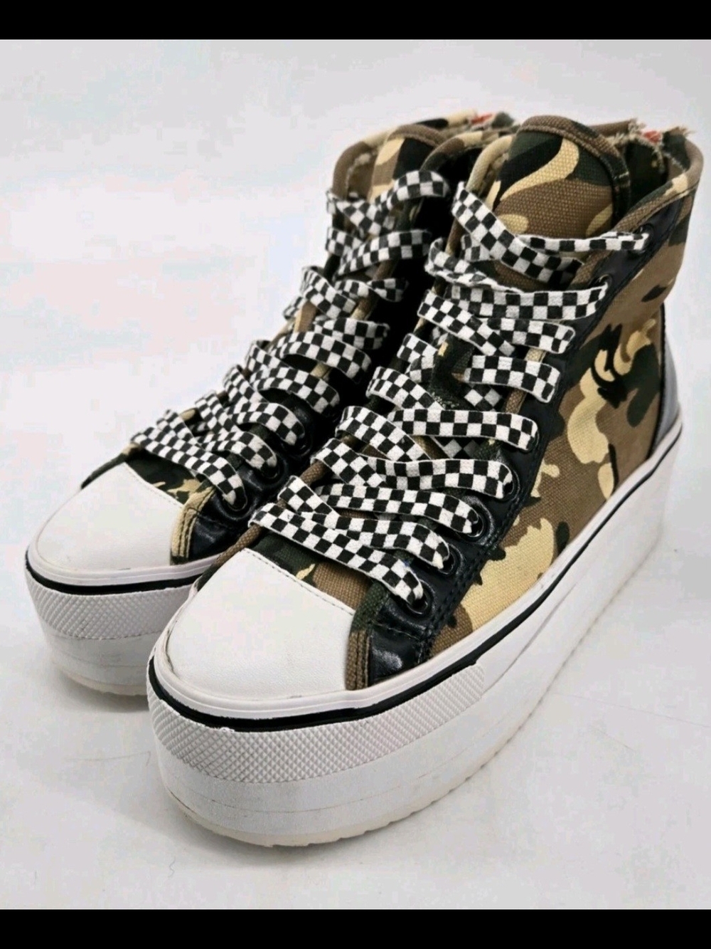 For @bentonjp12 Steve Madden Camouflage High-Top Platform Sneakers - Picture 2 of 6
